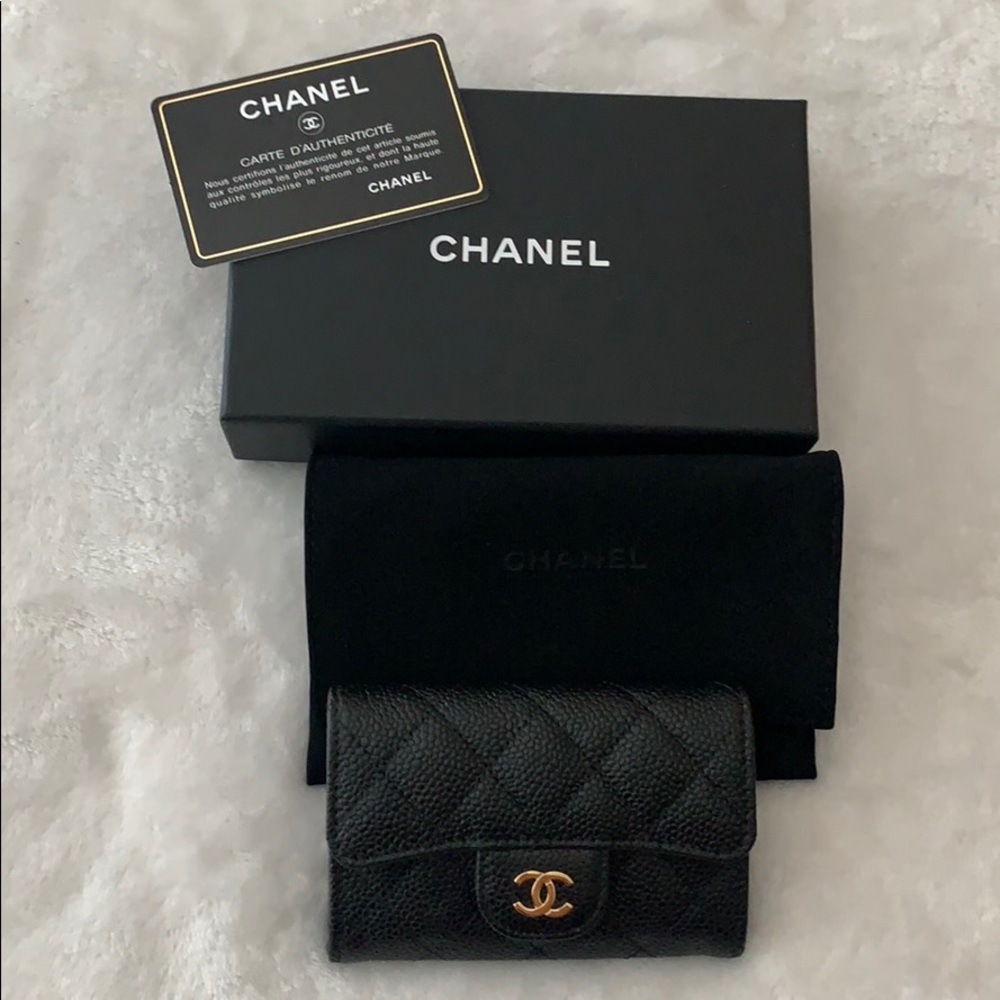 Chanel classic flap card holder